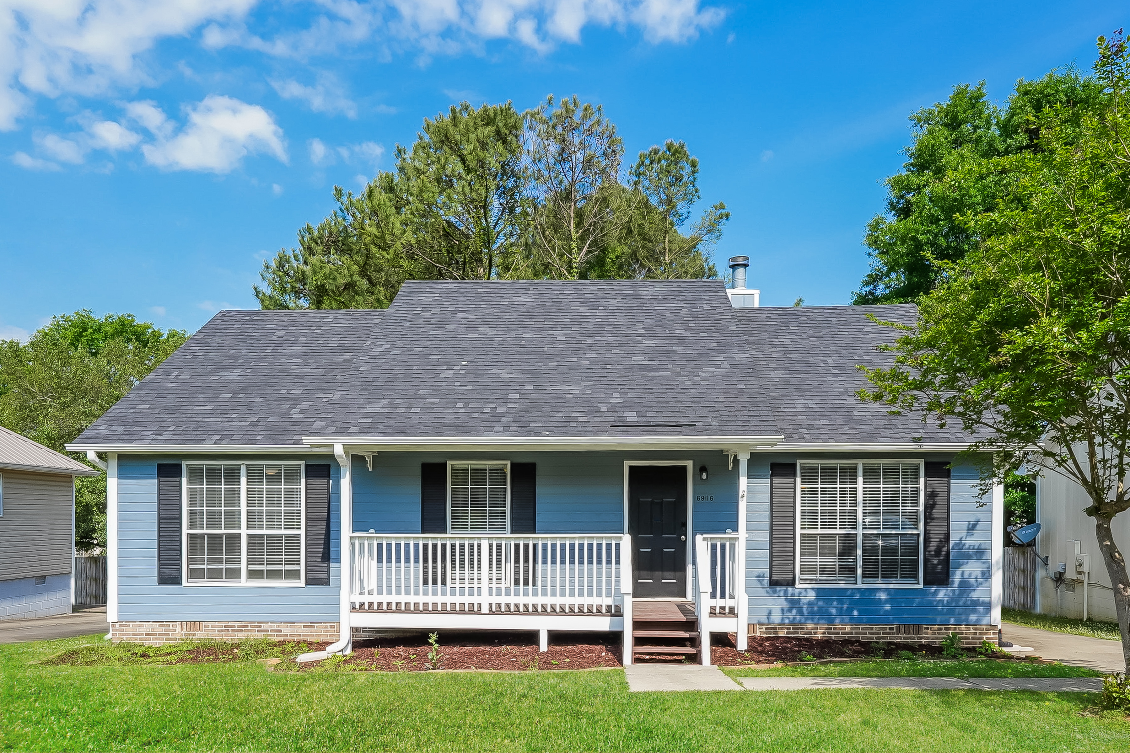 6916 BRITTANY LN PINSON, AL 35126